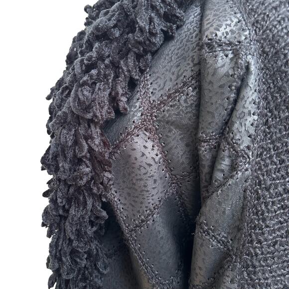Mendoza Crespo Black Knit Jacket - Unique Design - Size Large - Picture 5 of 7